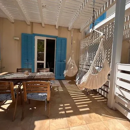 Casa Eleutheria *